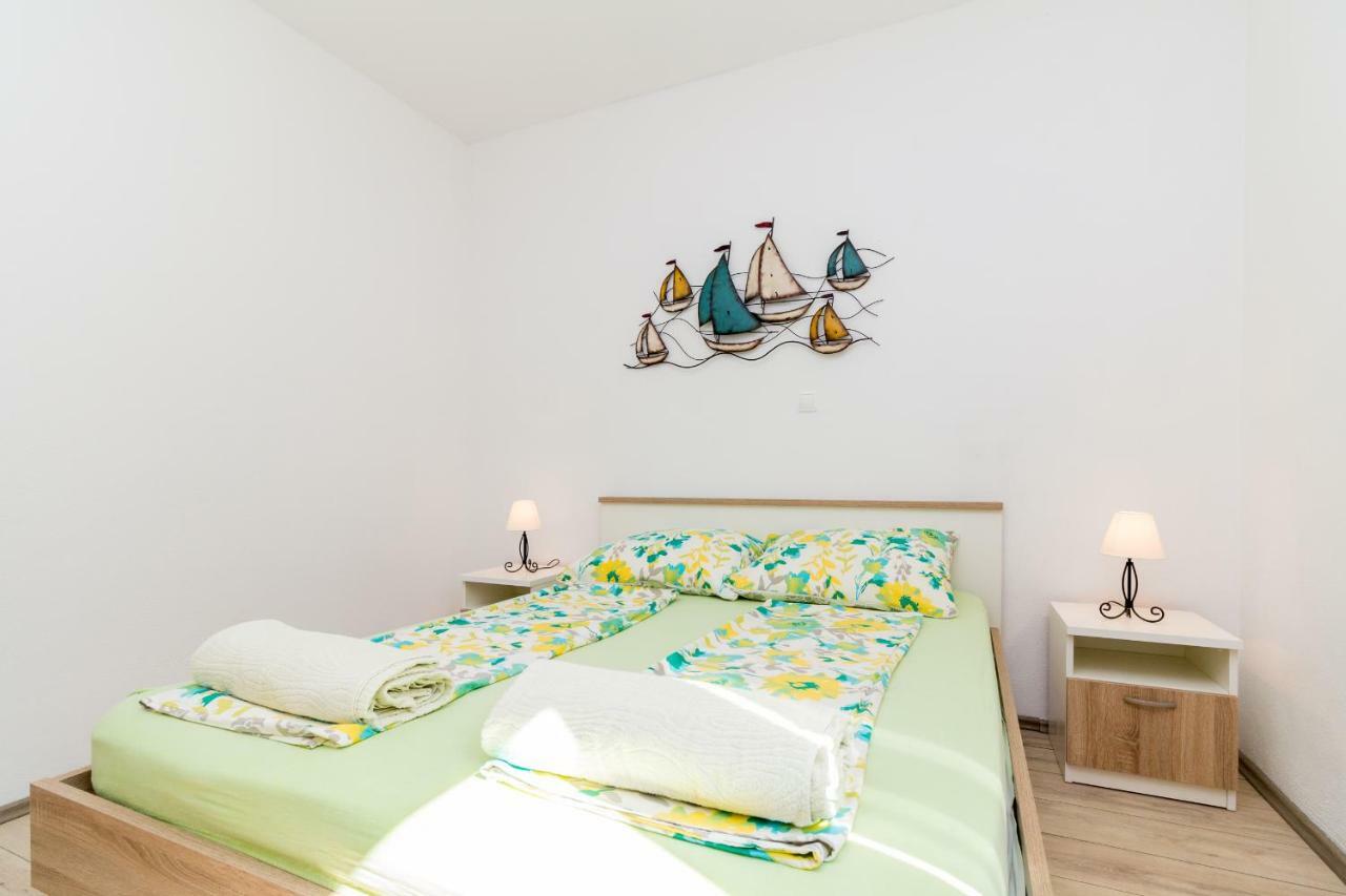 Apartment Jurasin Kaštela Eksteriør billede