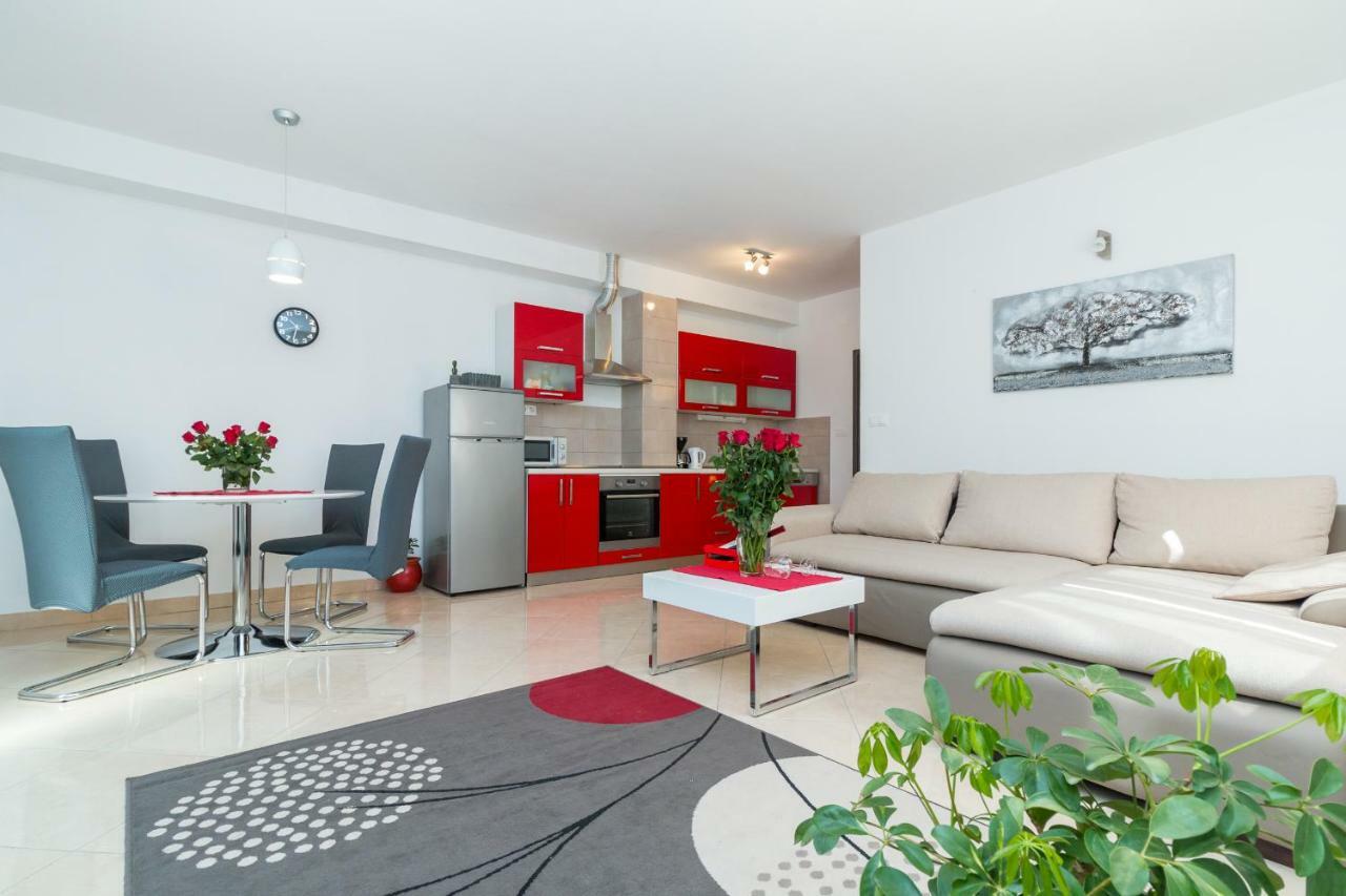 Apartment Jurasin Kaštela Eksteriør billede